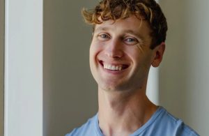 How a Former Junior Lawyer Created a $5bn AI Legal Start-up